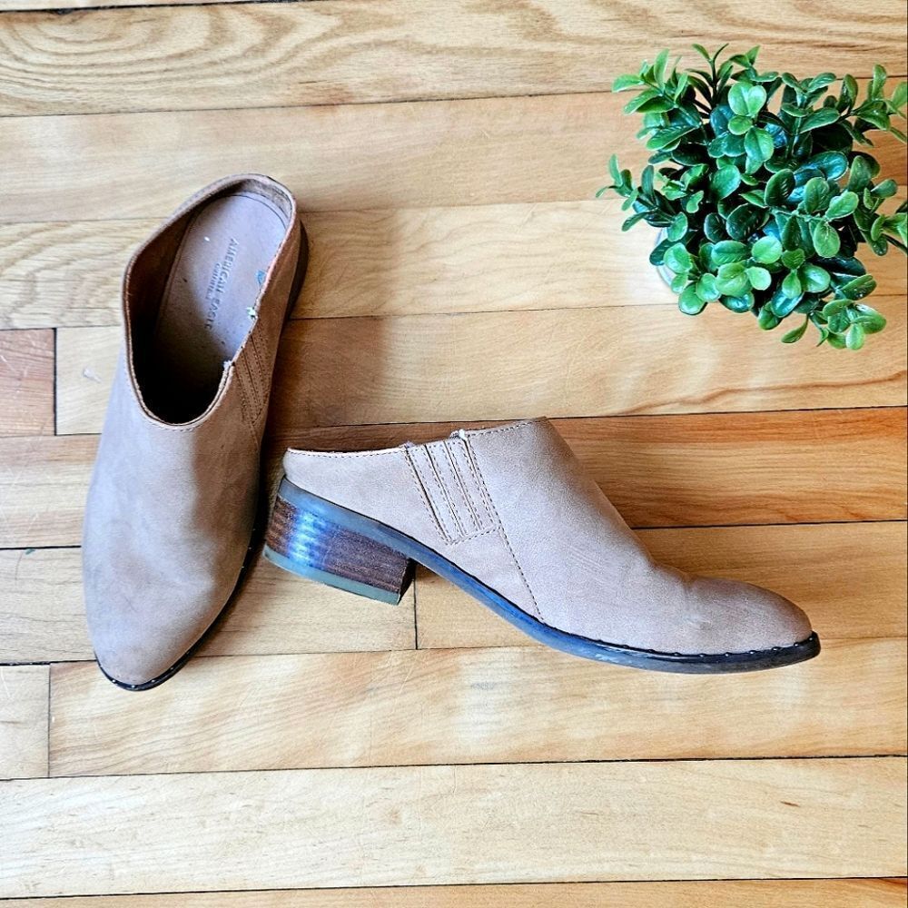 American Eagle Tan Women's Slip-On Shoes
